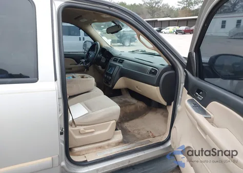 2007 Chevrolet Tahoe Ls из США, поврежденный, VIN 1GNFC13097R412532